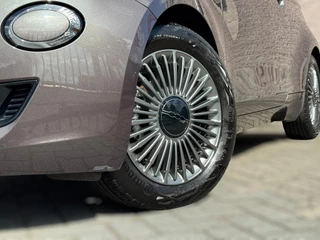 Fiat 500 Fiat 500 Action 24 kWh PARKEERSENSOREN / CARPLAY / CRUISE CONTROL / ECC / STOELVERWARMING / WEING KM'S - afbeelding nr 3