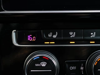 Volkswagen Golf Volkswagen Golf 1.5 TSI Highline Business R - afbeelding nr 22