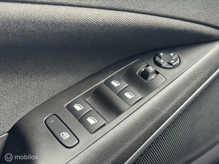 Opel Crossland Opel Crossland 1.2 / Apple Carplay / Android Auto / Etc.. - afbeelding nr 35