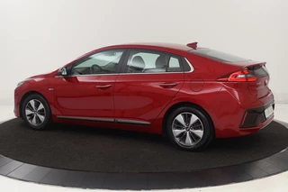 Hyundai IONIQ Hyundai IONIQ 1.6 GDI PHEV | Stoel & stuurverwarming |  Adaptive cruise | Full LED | Camera | Carplay | Navigatie | Keyless | Climate control - afbeelding nr 2