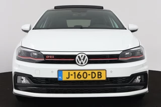 Volkswagen Polo Volkswagen Polo 2.0 TSI GTI (PANORAMADAK, STOELVERWARMING, ACHTERUITRIJCAMERA, AUTOMAAT, CRUISE ADAPTIEF, PARKEERSENSOREN) - afbeelding nr 18