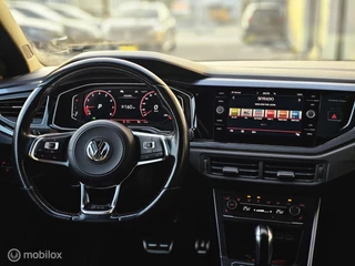 Volkswagen Polo Volkswagen Polo 2.0 TSI GTI Panorama/Keyless/Virtual/Beats/Camera - afbeelding nr 45
