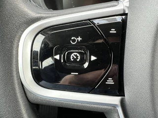 Volvo V60 Navigatie Sportstoelen Stoelverwarming Camera Elek. Bestuurderstoel Leder Trekhaak Dab Carplay NL Auto 1e Eigenaar Plug in Hybride BTW Auto - afbeelding nr 36