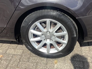 Audi A4 Audi A4 Avant 2.0 TDI navi, xenon, trekhaak, nette auto - afbeelding nr 8