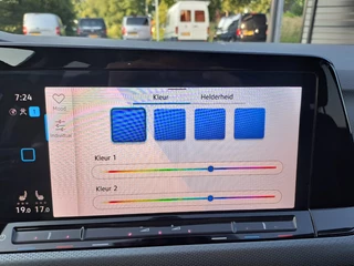 Volkswagen Golf Volkswagen Golf 1.5 eTSI R-Line Business+ | LED | Trekhaak | All-seasons | ACC | Keyless | Stoelverwarming | - afbeelding nr 31