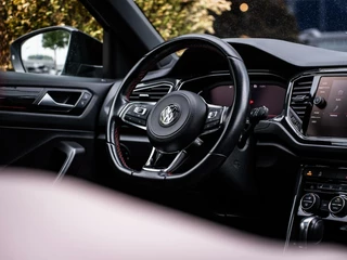 Volkswagen T-Roc Volkswagen T-Roc 1.5 TSI R-Line|PANO|19''|ACC|NAV|CARPLAY - afbeelding nr 19