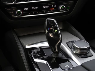 BMW 5 Serie BMW 5 Serie 520i 260PK+ M-Perf. M5 ed. M-pakket / High Ex *NAP* - afbeelding nr 20