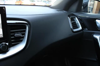 Kia ProCeed Kia ProCeed 1.5T-GDi MHEV 160PK GT-Line | Panoramadak - afbeelding nr 28