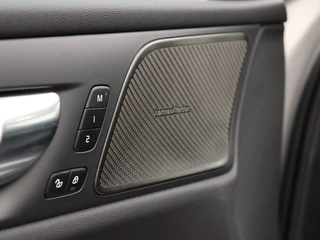 Volvo V60 Volvo V60 T6 PLUG-IN HYBRID ULTRA DARK SCHUIFDAK FULL-LED HEAD-UP DISPLAY - afbeelding nr 12