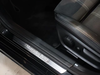 Mercedes-Benz CLA Mercedes-Benz CLA 180 Sport [GROOT NAVIGATIE, ZWARTE HEMEL, STOELVERWARMING, PDC V+A, HALF LEDER, CRUISE CONTROL, AIRCO, NIEUWSTAAT] - afbeelding nr 11