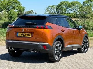 Peugeot 2008 Peugeot 2008 1.2 PureTech GT-Line 130pk Automaat - Orange Fusion - Chique - afbeelding nr 4