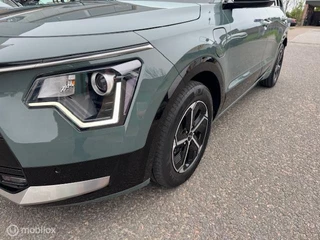 Kia Niro Kia Niro 1.6 GDi PHEV DynamicLine Edition / Plug-inn Hybride / volledig elektrisch rijden 65 km hierna Hybride aandrijving , Navi / Camera achter / Parkeerhulp rondom / Stoel & stuur verwarming / Keyless , fab garantie 7 jaar / 150.000km - afbeelding nr 11