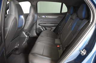 Lynk & Co 01 | 360 Camera | 7.4 kWh boordlader | Donkere hemel | S/K-panodak | Adapt. Cruise | Memory | Elek. klep | LM 20