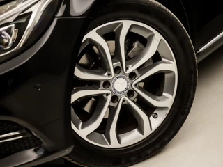 Mercedes-Benz C-Klasse 157Pk Automaat (SCHUIFDAK, NAVIGATIE, LEDER, STOELVERWARMING, SFEERVERLICHTING, ELEK SPORTSTOELEN, CRUISE, LED KOPLAMPEN, NIEUWE APK, NIEUWSTAAT) - afbeelding nr 17