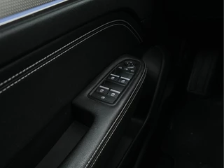 Renault Arkana Renault Arkana 1.6 E-Tech hybrid 145 techno (INCL.BTW) *1/2LEATHER | FULL-LED | DIGI-COCKPIT | BLIND-SPOT | NAVI-FULLMAP | AMBIENT-LIGHT | CAMERA | KEYLESS | DAB+ | COMFORT-SEATS | 18''ALU* - afbeelding nr 21