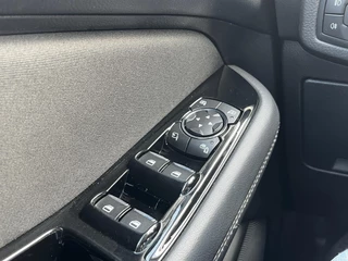 Ford S-Max Ford S-Max 2.5 FHEV Titanium 190pk | 7 Persoons | Winterpack | Adaptieve Cruise | Full LED | Elek. Achterklep | Achteruitrijcamera | SONY SYNC 3 Navigatie - afbeelding nr 33