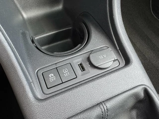 Volkswagen up! Volkswagen Up! 1.0 BMT high up! Pano Stoelverwarming Cruise - afbeelding nr 17