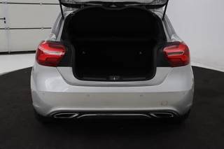 Mercedes-Benz A-Klasse Mercedes-Benz A-klasse 180 Urban | Stoelverwarming | Full LED |  Navigatie | Park Assist | Cruise control | Airco | Half leder | Sportstoelen - afbeelding nr 9