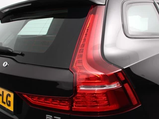 Volvo V60 Volvo V60 2.0 B3 Automaat Momentum | Navigatie | Wegklapbare Trekhaak | Climate Control | Blis | Parkeer sensoren | Cruise Control | Lichtmetalen Velgen - afbeelding nr 27