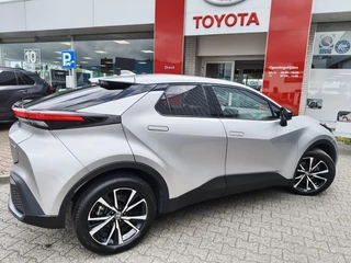 Toyota C-HR Toyota C-HR 1.8 Hybrid 140 Dynamic | Sensoren v/a | Keyless Entry | Stoelver - afbeelding nr 5