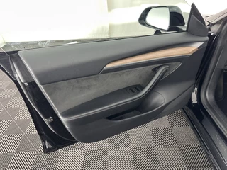 Tesla Model 3 Tesla Model 3 Standard RWD Plus 60 kWh (INCL-BTW) Aut. *PANO | AUTO-PILOT | FULL-LEATHER | KEYLESS | FULL-LED | MEMORY-PACK | SURROUND-VIEW | DAB | CARPLAY | DIGI-COCKPIT | LANE-ASSIST | COMFORT-SEATS | 19