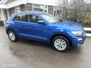 Volkswagen T-Roc Volkswagen T-Roc 1.0 TSI 116PK Style Business ACHTERUITRIJ CAMERA STOELVERWARMING CARPLAY NAVIGATIE AFNEEMBARE TREKHAAK!! - afbeelding nr 5