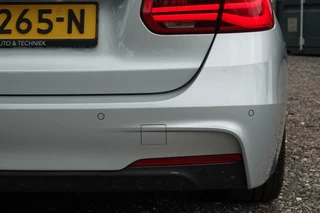 BMW 3 Serie BMW 320i Touring M-sport LEDER LED NAVI 184PK NAP AUTOMAAT - afbeelding nr 12