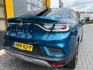 Renault Arkana Renault Arkana Mild Hybrid140 EDC Techno 360 Camera Zwart dak - afbeelding nr 9