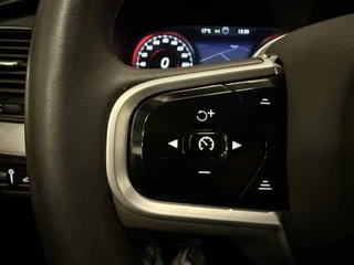 Volvo XC90 PANO/B&W/TREKHAAK/HEAD-UP/22