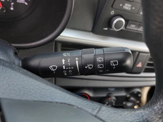 Kia Picanto Kia Picanto 1.0 CVVT 67pk EconomyPlusLine 5-Deurs | Origineel NL | Airco | Bluetoth Carkit+Streaming | Elektrische Ramen | Cv+Ab | Lichtsensor | Stuurbekrachtiging - afbeelding nr 13