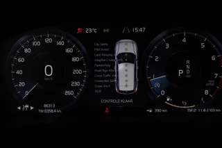 Volvo XC40 Volvo XC40 2.0 T5 AWD R-Design | 247PK | PANO | H&K | Leder | Memory - afbeelding nr 24