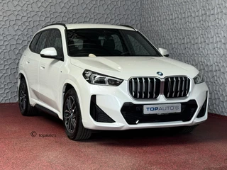 BMW X1 BMW X1 XDRIVE 25E M-SPORT LED ELEK.KLEP NAVI STOELVERW M-SHADOW LINE CARPLAY/ANDROID ZWARTE.HEMEL 10/2024 PHEV PLUG IN HYBRID AWD 4X4 4WD - afbeelding nr 1