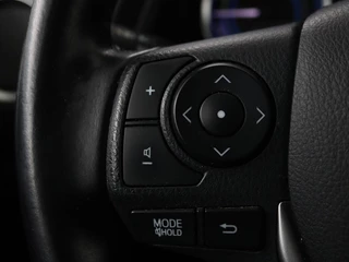 Toyota Auris Toyota Auris 1.8 Hybrid Lease | Panoramadak | Camera |  Stoelverwarming | Navigatie | Climate control | Cruise control - afbeelding nr 14