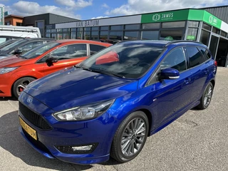 Ford Focus Ford Focus Wagon 1.0 ST-Line - afbeelding nr 1