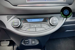 Toyota Yaris Toyota Yaris 1.5 Hyb. Active / CLIMA / CAMERA / CRUISE - afbeelding nr 17