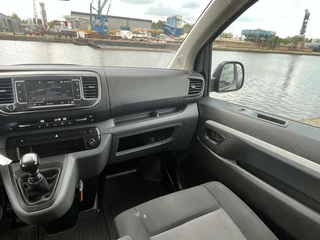 Peugeot Expert Peugeot Expert 231L 2.0 BlueHDI 120pk Premium Dubbele Cabine Trekhaak/Carplay/Clima/Cruise/Navi/17