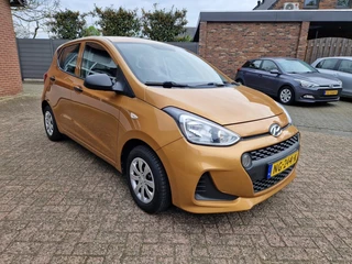 Hyundai i10 Hyundai i10 1.0i i-Motion 5-drs Airco NL-auto - afbeelding nr 2