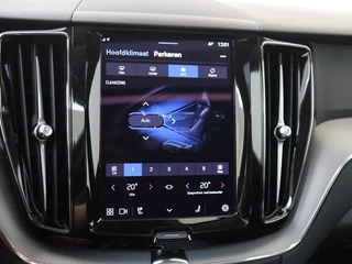 Volvo XC60 Volvo XC60 T6 AWD Plus Dark | Trekhaak | Panoramadak | 360° Camera | - afbeelding nr 28