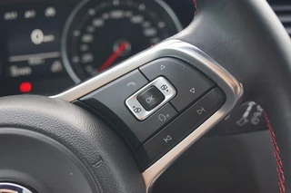 Volkswagen Golf Volkswagen Golf GTI 2.0 TSI 230pk PERFORMANCE Panodak/Dynaudio/Camera/Trekhaak afnb - afbeelding nr 37