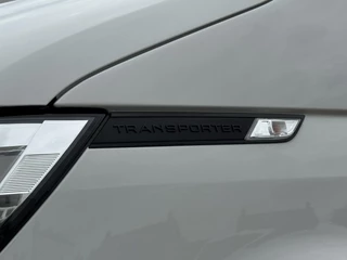 Volkswagen Transporter Volkswagen Transporter 2.0 TDI L2H1 28 Comfortline Navigatie Trekhaak Carplay Cruise Airco Lat om lat 4 Seizoenen banden - afbeelding nr 13