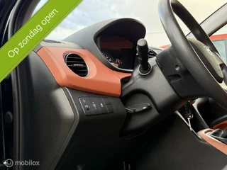 Hyundai i10 Hyundai i10 1.0i i-Motion Comfort|AUT|5DR|NAP|DEALERONDRHD| - afbeelding nr 9