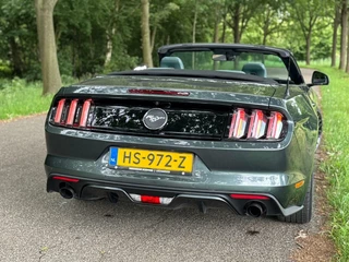 Ford Mustang Ford Mustang Convertible 317pk 2.3 EcoBoost - afbeelding nr 3