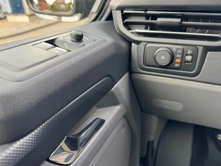 Ford Transit Custom Ford Transit Custom 320 2.0 TDCI L2H1 LIMITED 170pk enkel cabine automaat - afbeelding nr 44