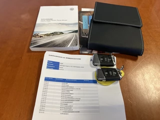 Volkswagen Passat Panoramadak Led Matrix ACC Camera Parkeersensoren Chroom Pakket Stoelverwarming 1/2 Leder Alcantara NL Auto 1e Eigenaar - afbeelding nr 45