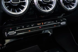 Mercedes-Benz A-Klasse Mercedes A-klasse 250 e AMG Line PANO / TREKHAAK / CAMERA - afbeelding nr 24
