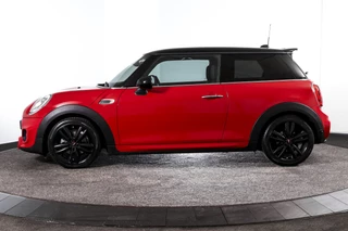 MINI Cooper MINI Cooper 1.5 135 PK Chili - JCW Trim | Cruise | Stoel-+Voorruitverw. | PDC | NAV | ECC | LM 17