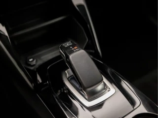Peugeot e-208 Peugeot e-208 EV Allure Sport 50 kWh Automaat (APPLE CARPLAY, GROOT NAVI, 360 CAMERA, KEYLESS, SPORTSTOELEN, GETINT GLAS, LM VELGEN, LED KOPLAMPEN, NIEUWSTAAT) - afbeelding nr 11