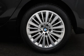 BMW 2 Serie BMW 2-serie Active Tourer 225i Luxury Line | Panoramadak | Leder | Head-Up |  Camera | Memory | Full LED | Navigatie | Climate control | Cruise control - afbeelding nr 37