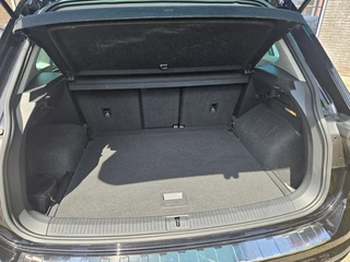 Volkswagen Tiguan Volkswagen Tiguan 1.5 TSI Highl. Bus R - afbeelding nr 17