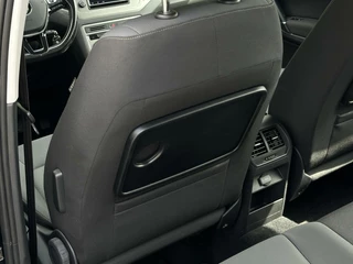 Volkswagen Golf Sportsvan Volkswagen Golf Sportsvan 1.0 TSI Connected Series, NL AUTO, NAP, ECC-AIRCO, NAVI, DODEHOEK, CRUISE, CAMERA, PARKEERSENSOREN, TREKHAAK, LICHTMETAAL 16
